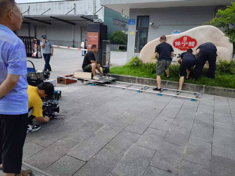 香格里拉县广告片拍摄公司核心优势：全流程服务，让品牌广告片省心更出彩