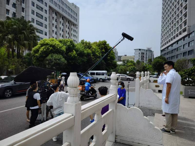 香格里拉县广告片拍摄公司低成本实现高规格制作的诀窍